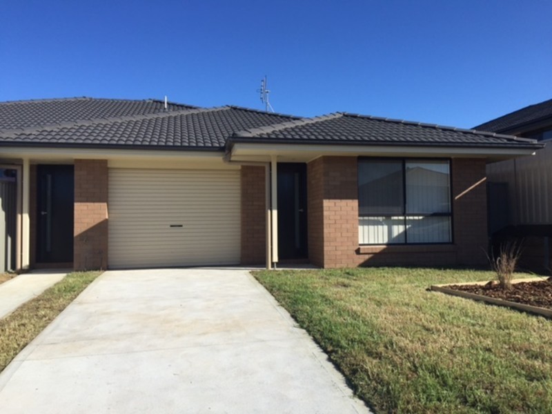 2/18 Harrow Street, Thornton NSW 2322