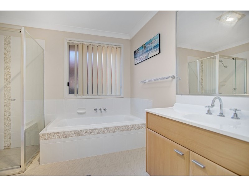 2 Garrie Close, Thornton NSW 2322