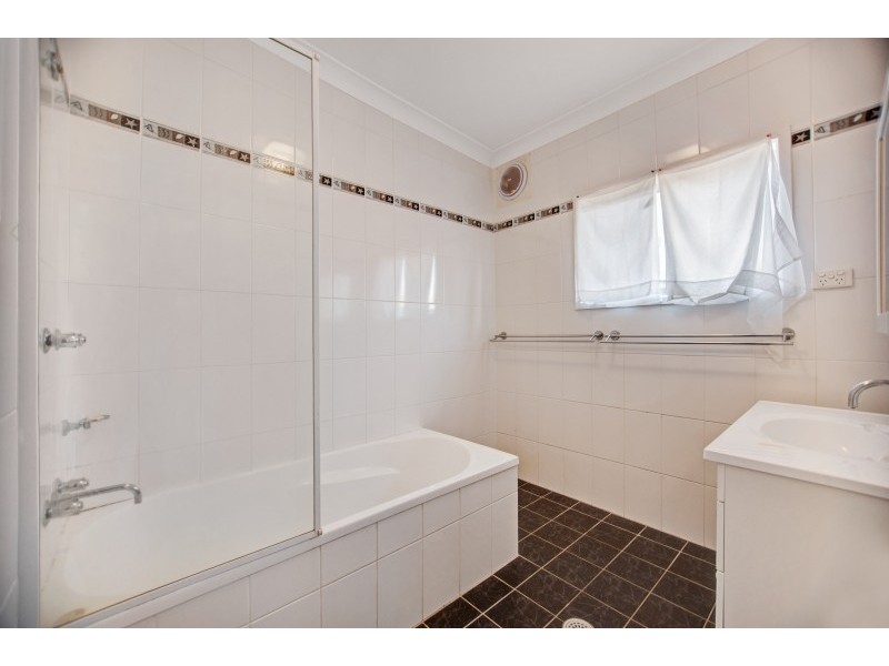 2a Farnsworth Street, Thornton NSW 2322