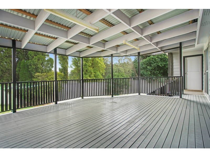 6 Anderson Drive, Tarro NSW 2322