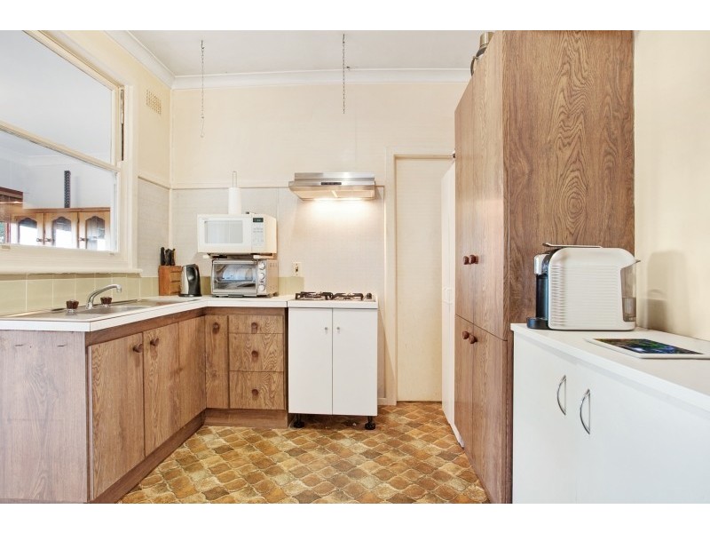 72 Morpeth Road, East Maitland NSW 2323