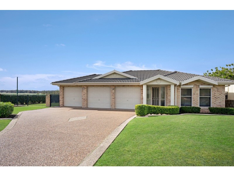 97 Somerset Drive, Thornton NSW 2322