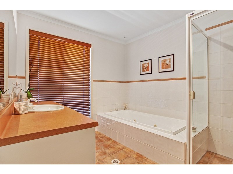 9 Featherwood Place, Thornton NSW 2322