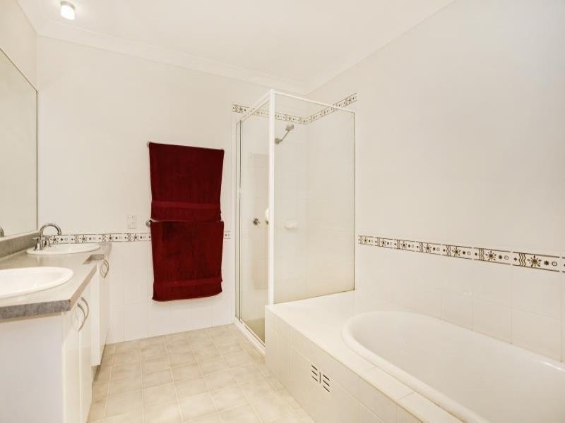 92 South Street, Medowie NSW 2318