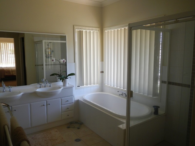 2 Figtree Close, Medowie NSW 2318