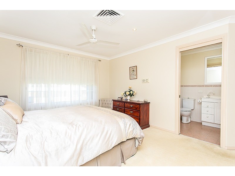 25 Sylvan Avenue, Medowie NSW 2318