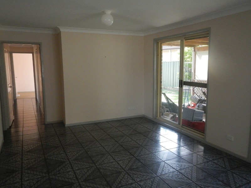 17 Laurina Street, Medowie NSW 2318