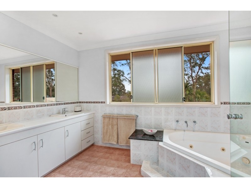 17 Ford Avenue, Medowie NSW 2318