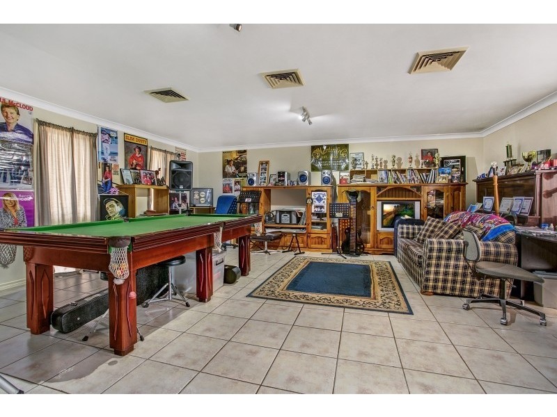 17 Windeyer Close, Medowie NSW 2318