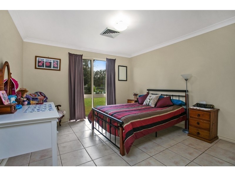 17 Windeyer Close, Medowie NSW 2318