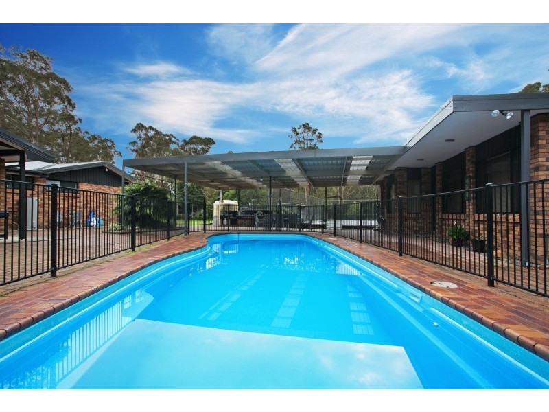 17 Windeyer Close, Medowie NSW 2318