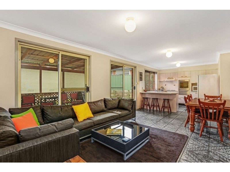 17 Laurina Street, Medowie NSW 2318