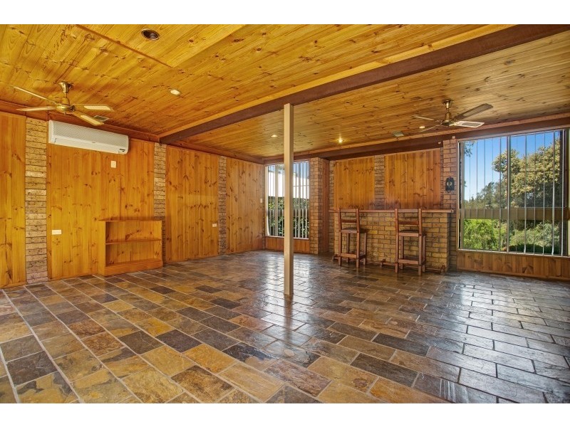 24 Beach Road, Lemon Tree Passage NSW 2319
