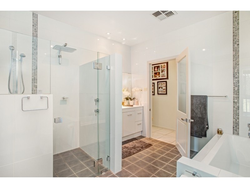 14 Barrie Close, Williamtown NSW 2318