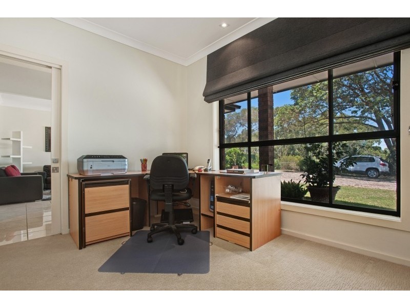 14 Barrie Close, Williamtown NSW 2318