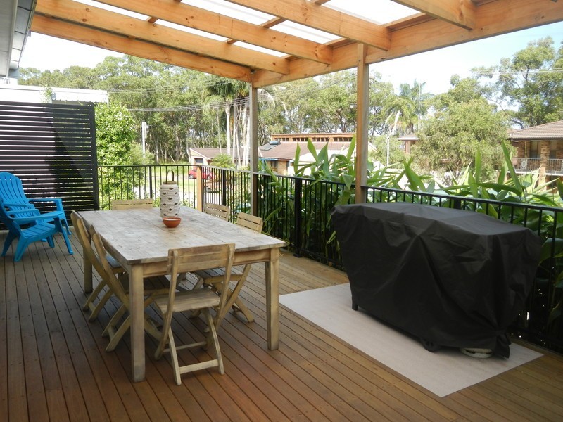 11 Rose Street, Lemon Tree Passage NSW 2319