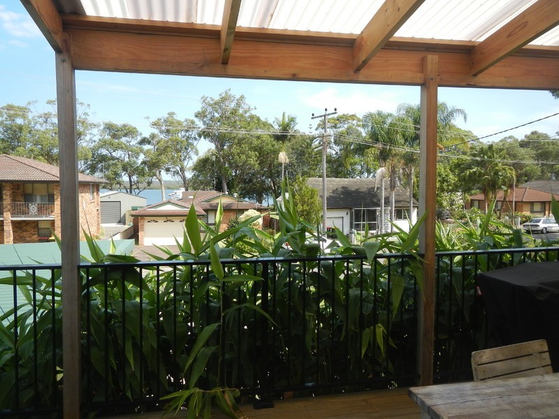 11 Rose Street, Lemon Tree Passage NSW 2319