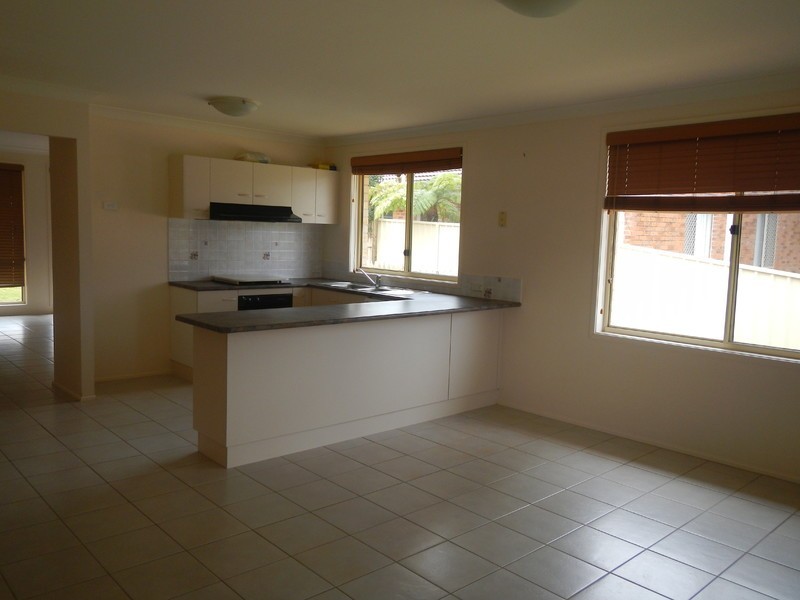 6 Hakea Parade, Medowie NSW 2318
