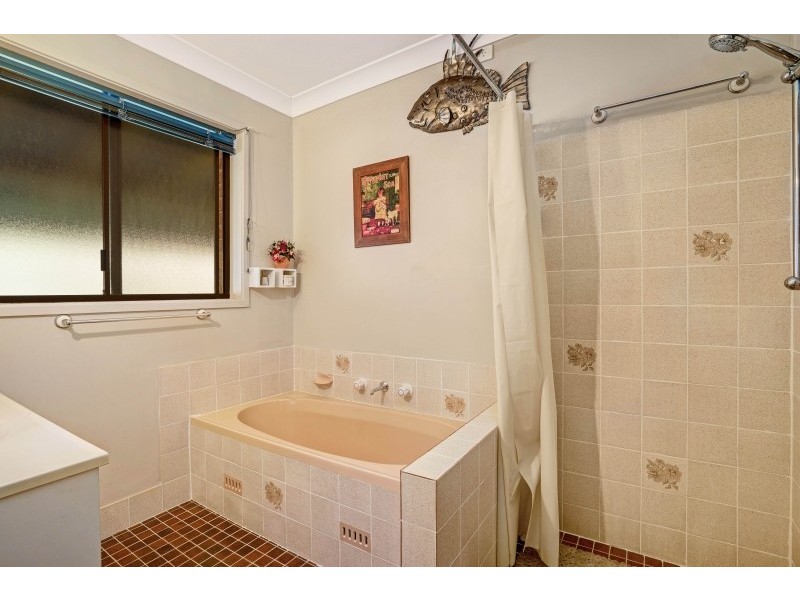 56 Chris Avenue, Salt Ash NSW 2318