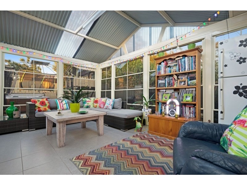 60 Kindlebark Drive, Medowie NSW 2318