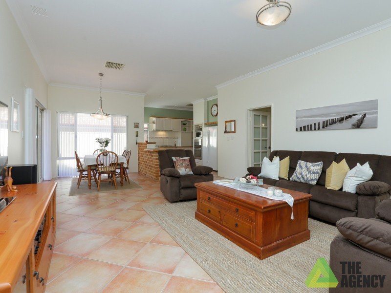 30 Bramdean Crescent, Canning Vale WA 6155