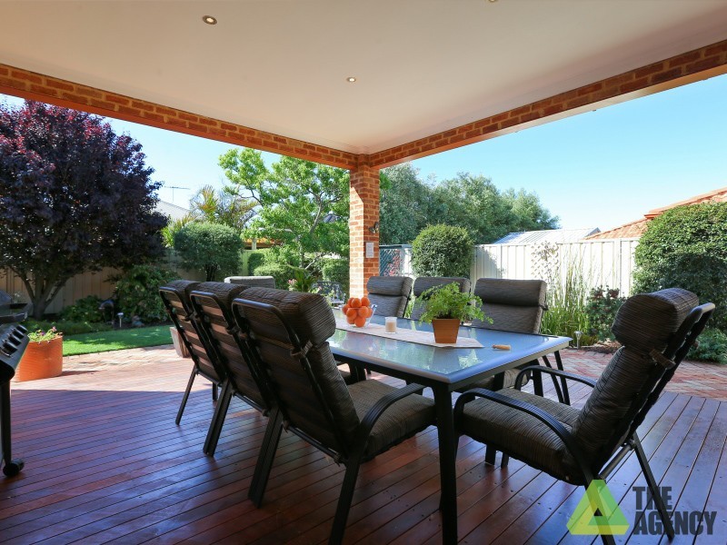 30 Bramdean Crescent, Canning Vale WA 6155