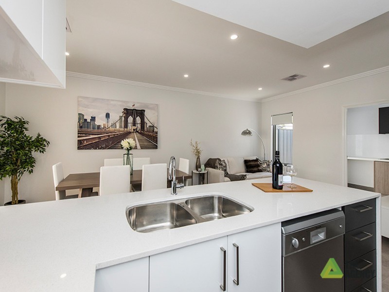 24C Newhaven Way, Nollamara WA 6061