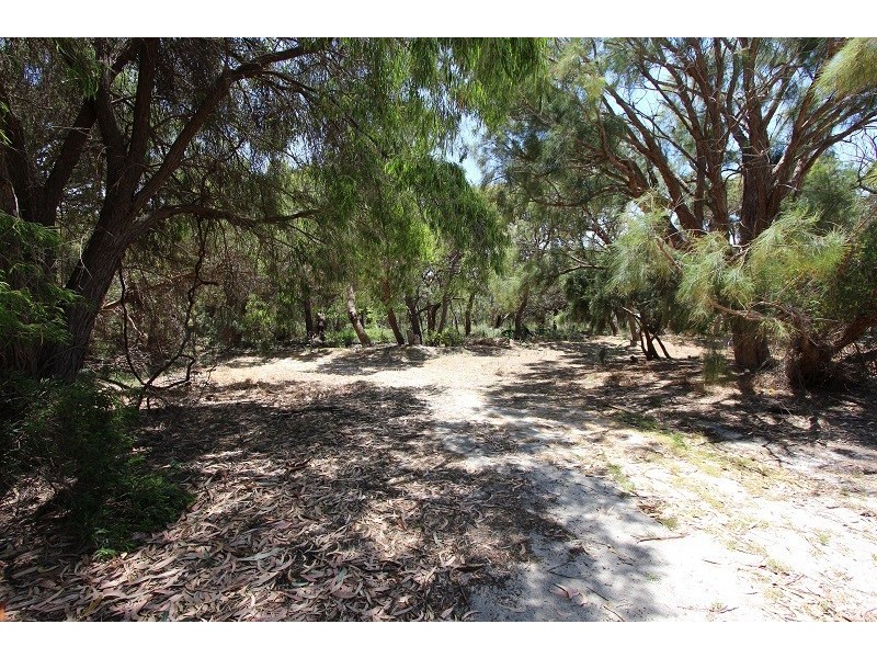 1 Irving Avenue, Falcon WA 6210