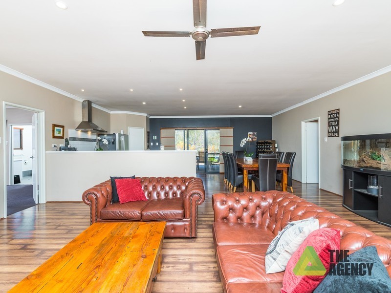 15 Refractory Road, Bakers Hill WA 6562