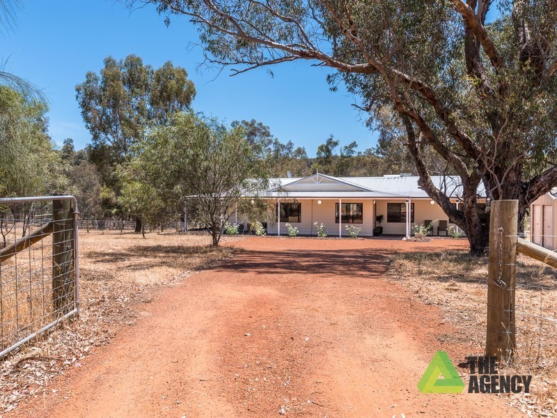 15 Refractory Road, Bakers Hill WA 6562