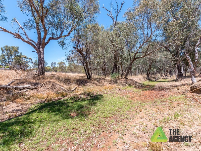 15 Refractory Road, Bakers Hill WA 6562