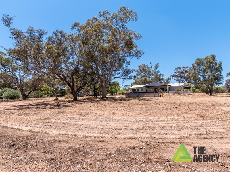 15 Refractory Road, Bakers Hill WA 6562