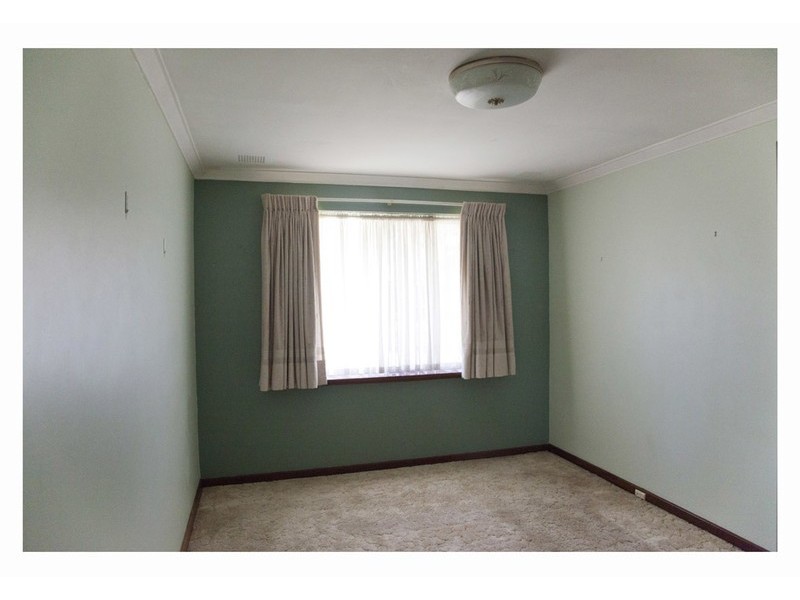 32 Holmwood Way, Embleton WA 6062