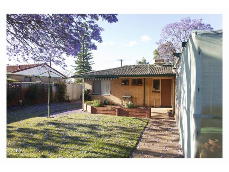 32 Holmwood Way, Embleton WA 6062