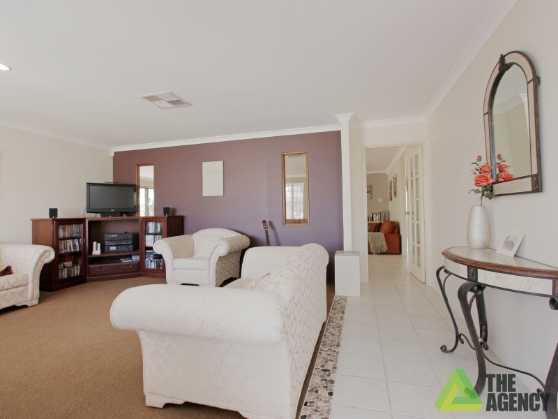 10 Davenport Promenade, Canning Vale WA 6155