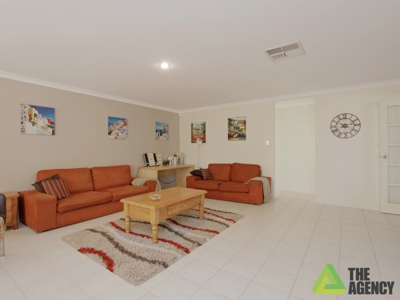 10 Davenport Promenade, Canning Vale WA 6155