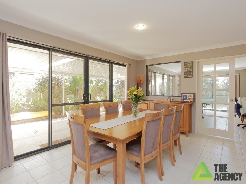 10 Davenport Promenade, Canning Vale WA 6155