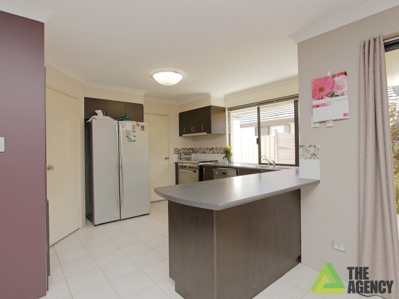 10 Davenport Promenade, Canning Vale WA 6155