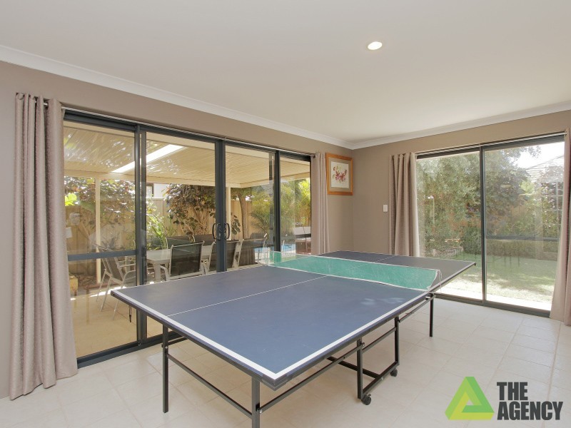 10 Davenport Promenade, Canning Vale WA 6155