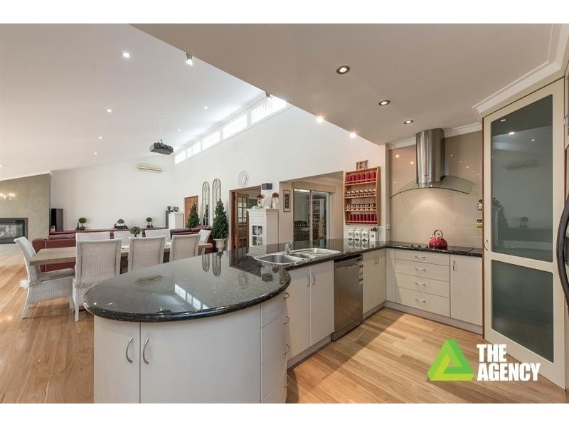 1 Urawa Road, Duncraig WA 6023