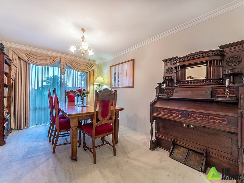 31 Whittaker Crescent, Bull Creek WA 6149