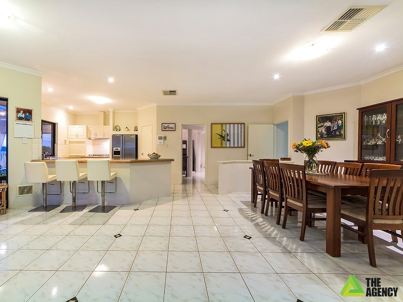 31 Whittaker Crescent, Bull Creek WA 6149