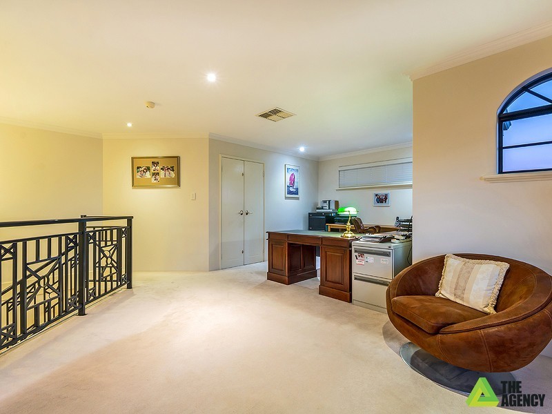 31 Whittaker Crescent, Bull Creek WA 6149