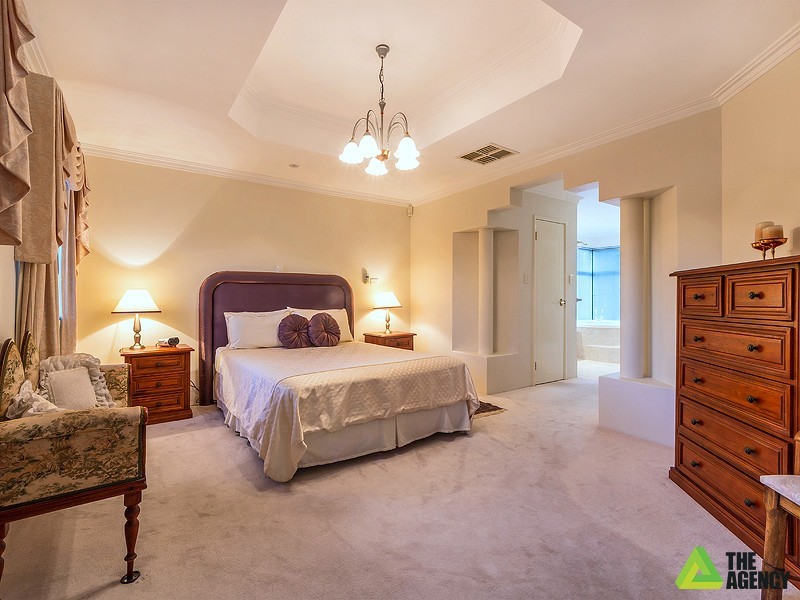 31 Whittaker Crescent, Bull Creek WA 6149