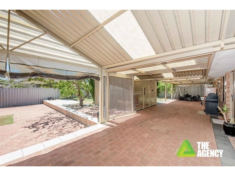 27 Pathfinder Road, Padbury WA 6025