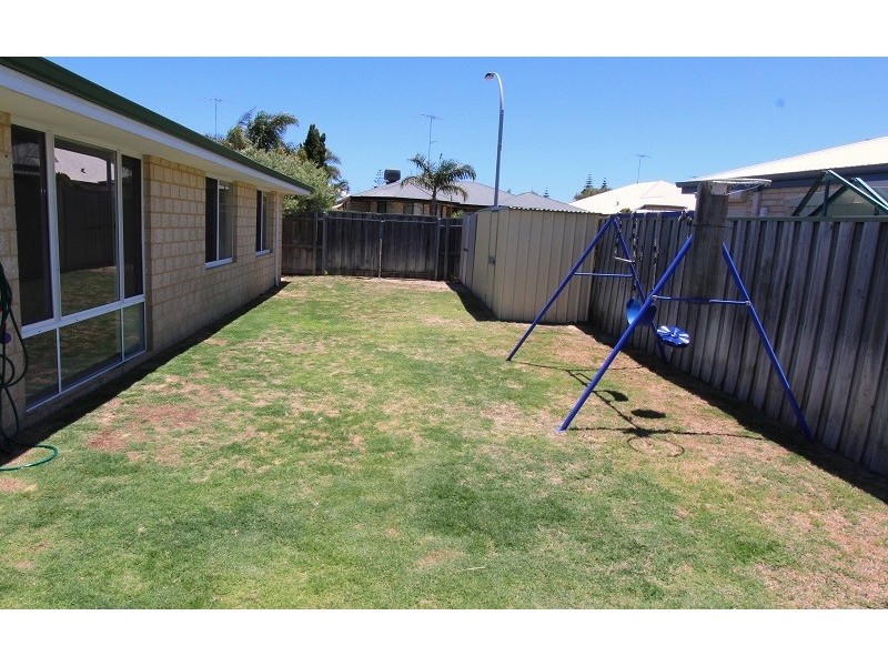 7 Aldenham Heights, Halls Head WA 6210