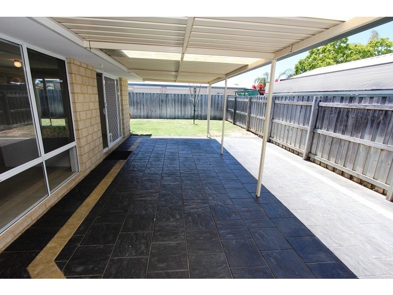 7 Aldenham Heights, Halls Head WA 6210