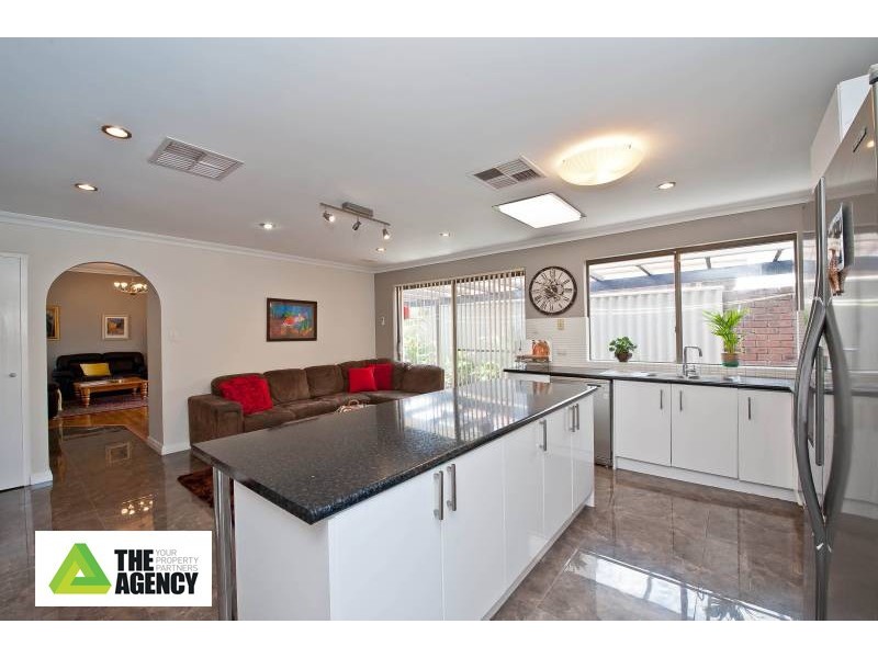 2 Maybud Road, Duncraig WA 6023