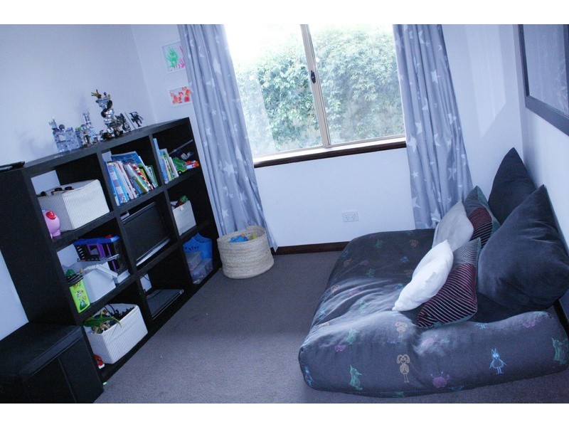 8 Ribbonvale Rise, Dunsborough WA 6281