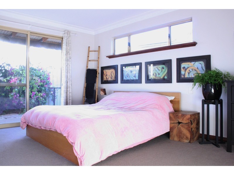 8 Ribbonvale Rise, Dunsborough WA 6281